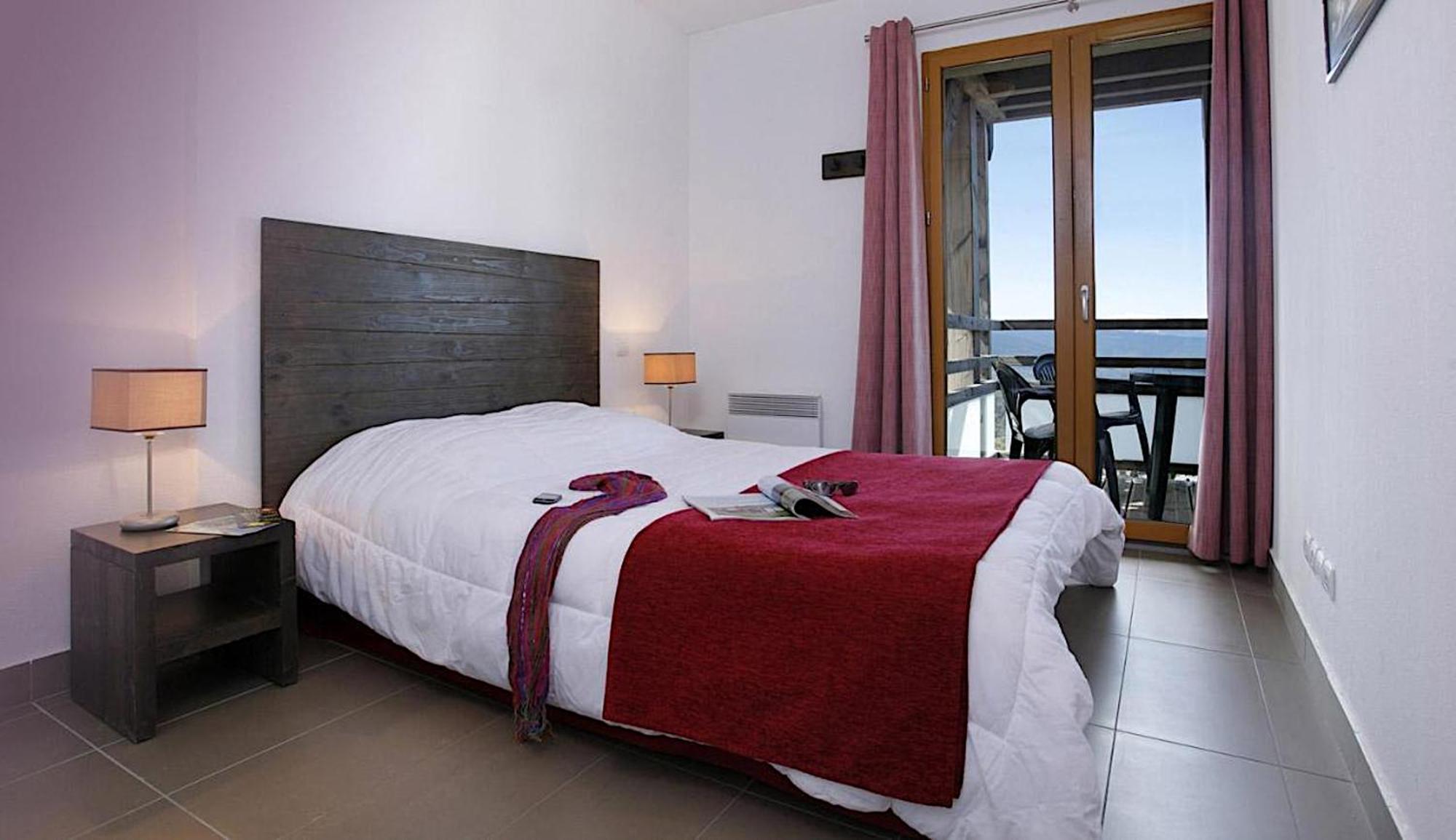 Residence Le Pic De L'Ours Font-Romeu-Odeillo-Via Luaran gambar
